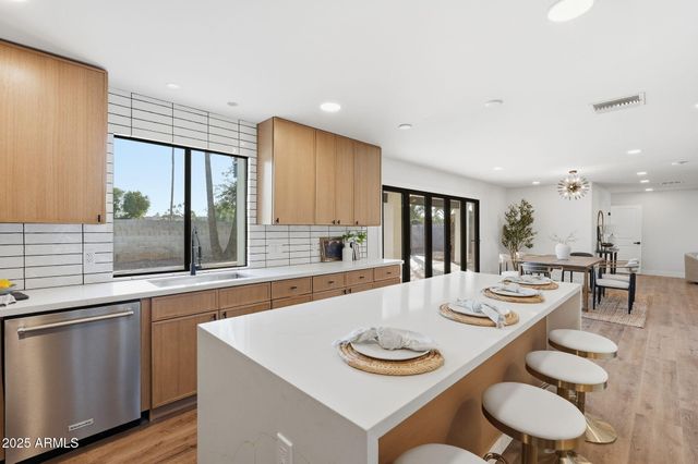 12431 N 39TH Way, Phoenix, AZ 85032