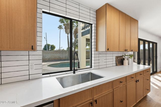 12431 N 39TH Way, Phoenix, AZ 85032