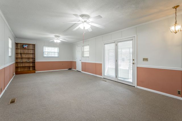 2302 Rodeo Drive, Chattanooga, TN 37421