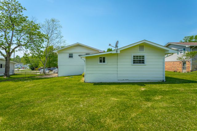 2302 Rodeo Drive, Chattanooga, TN 37421
