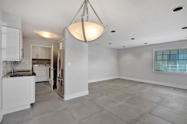 902 Mandarin Isle 2, Fort Lauderdale, FL 33315