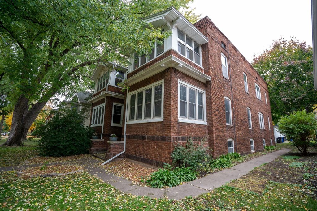 1879 Portland Avenue 3, Saint Paul, MN 55104