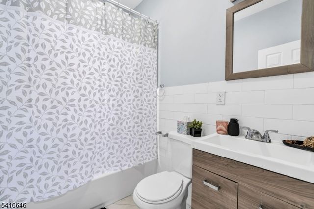 59 Rose Ter, Newark City, NJ 07108