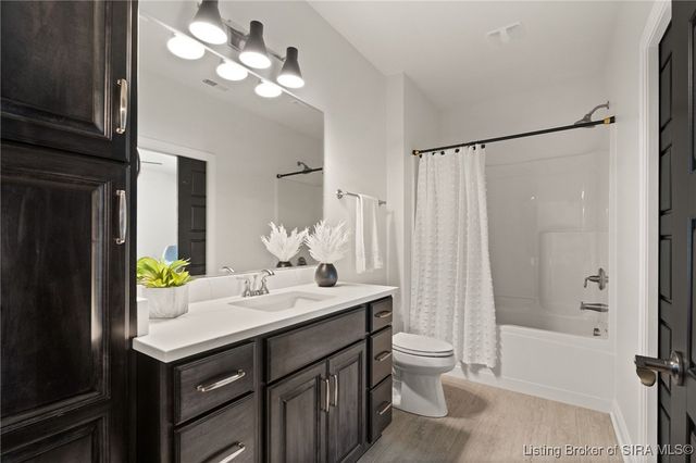 1903 Mystic Falls Circle 229, Jeffersonville, IN 47130