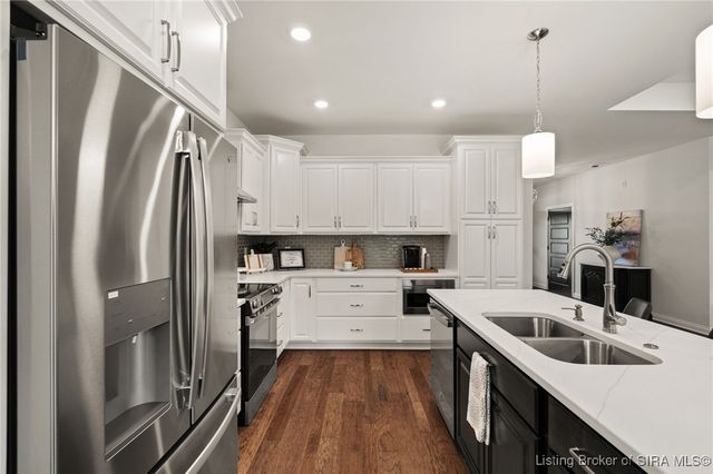 1903 Mystic Falls Circle 229, Jeffersonville, IN 47130