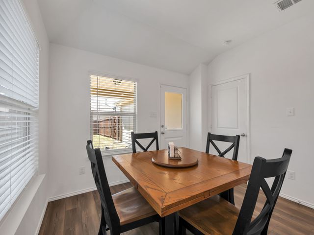2913 Meadowlands Drive, Forney, TX 75126