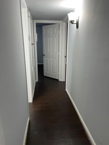 6402 Del Monte Drive 72, Houston, TX 77057