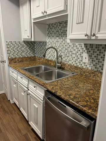 6402 Del Monte Drive 72, Houston, TX 77057