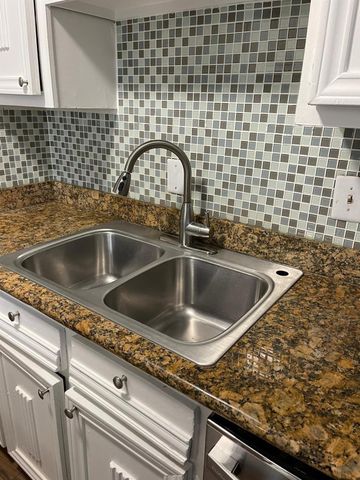 6402 Del Monte Drive 72, Houston, TX 77057
