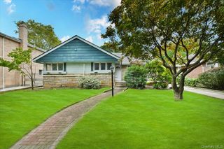7515 196th Place, Fresh Meadows, NY 11366