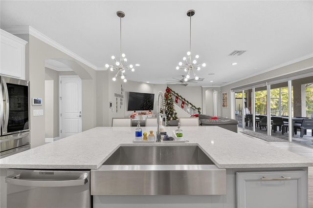 7424 PARADISO DRIVE, Apollo Beach, FL 33572