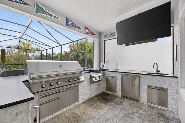 7424 PARADISO DRIVE, Apollo Beach, FL 33572