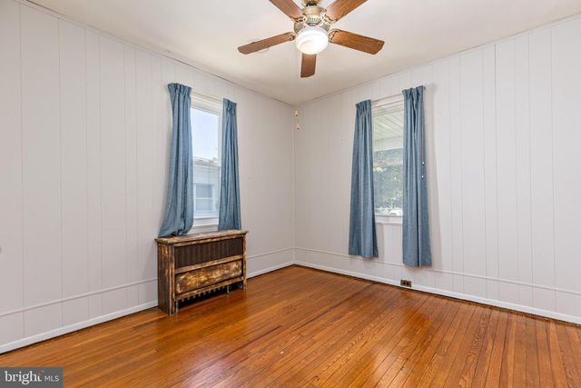 6426 SHERWOOD RD, Baltimore, MD 21239