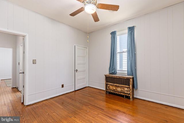 6426 SHERWOOD RD, Baltimore, MD 21239