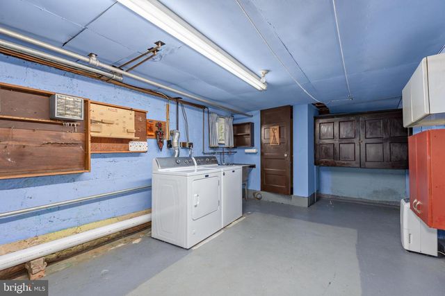6426 SHERWOOD RD, Baltimore, MD 21239