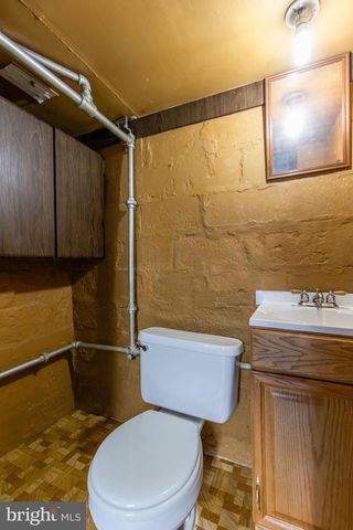 6426 SHERWOOD RD, Baltimore, MD 21239