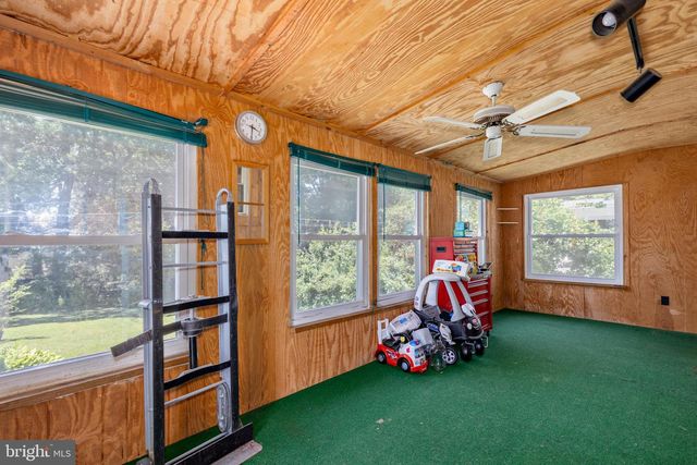6426 SHERWOOD RD, Baltimore, MD 21239
