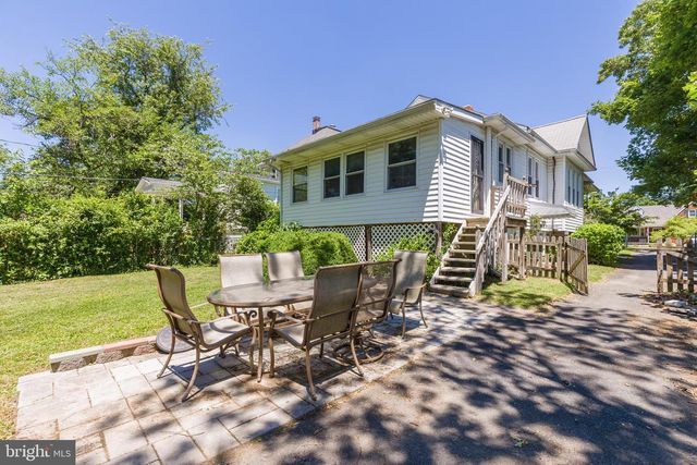 6426 SHERWOOD RD, Baltimore, MD 21239