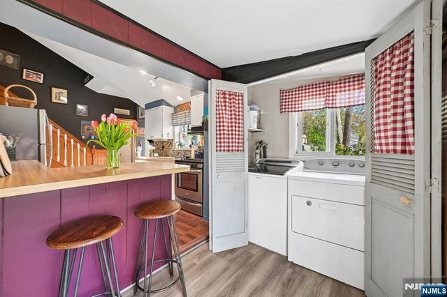 69 Lindys Drive, West Milford, NJ 07480