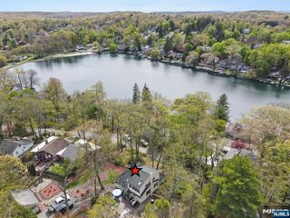 69 Lindys Drive, West Milford, NJ 07480