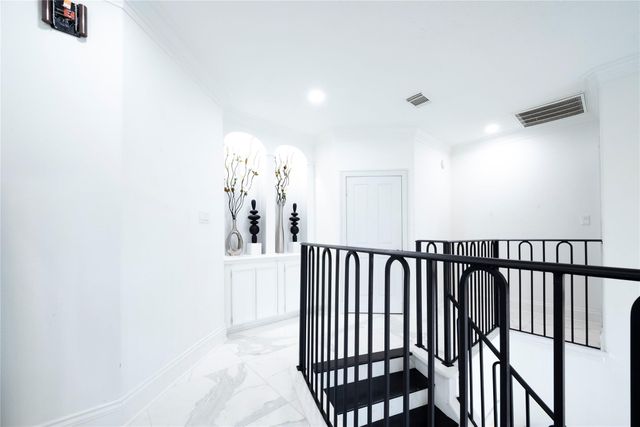 4744 Post Oak Timber Drive 39, Houston, TX 77056