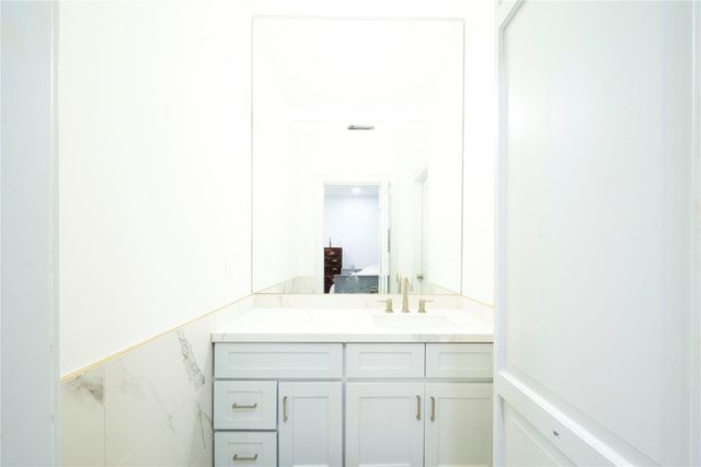 4744 Post Oak Timber Drive 39, Houston, TX 77056