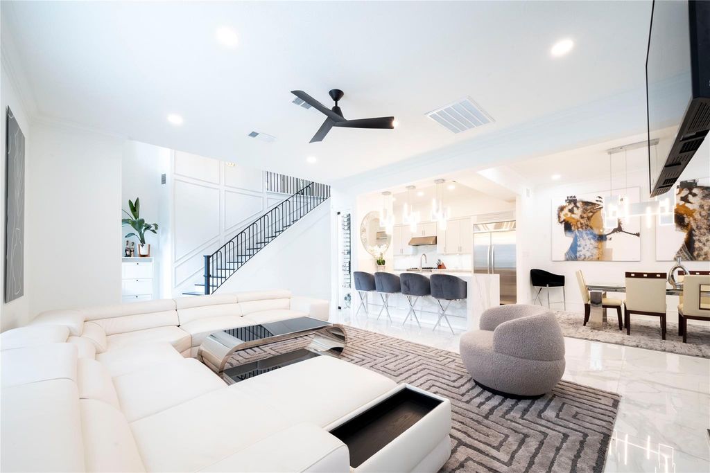 4744 Post Oak Timber Drive 39, Houston, TX 77056