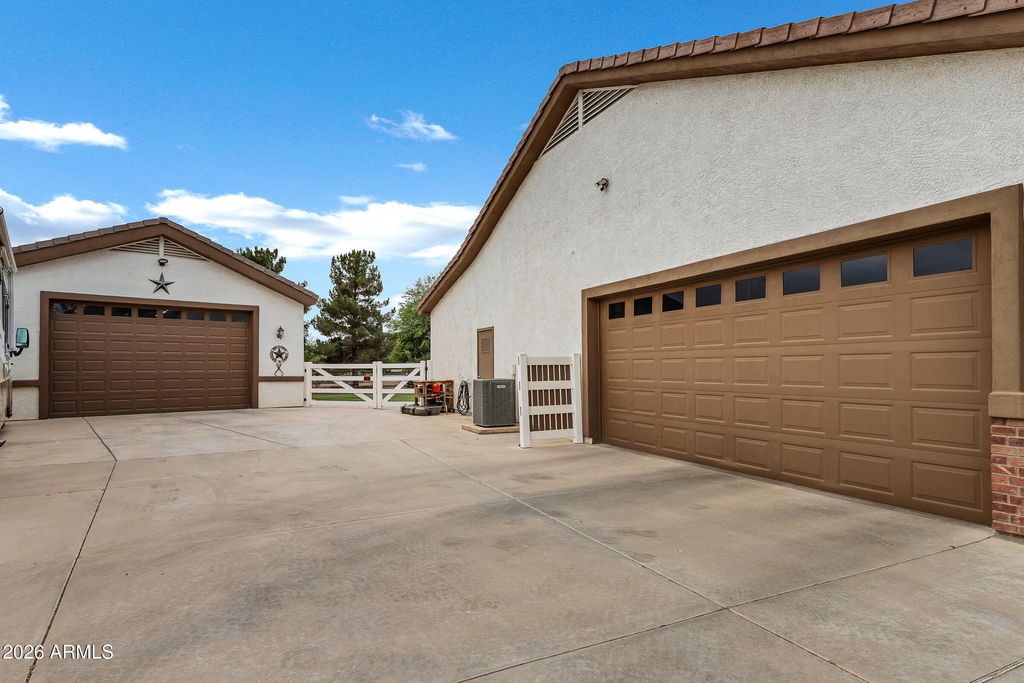 Image 3 of property listing at 19905 E ARROYO Court, Queen Creek, AZ 85142