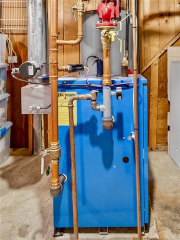 41 Appian Drive, Gates, NY 14606