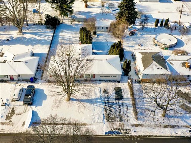 41 Appian Drive, Gates, NY 14606