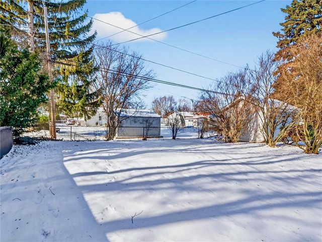 41 Appian Drive, Gates, NY 14606