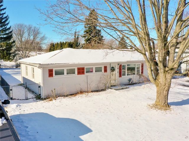 41 Appian Drive, Gates, NY 14606