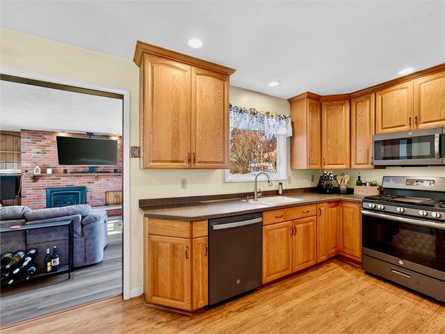 41 Appian Drive, Gates, NY 14606