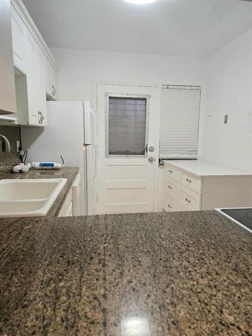 2309 Park Ln 116, Hollywood, FL 33021