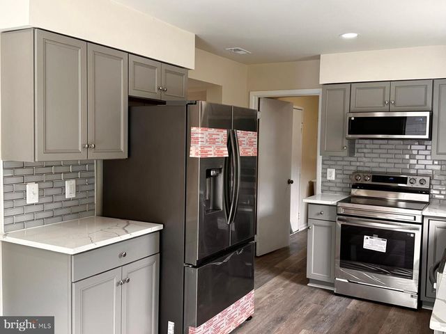 12800 ASBURY DR, Fort Washington, MD 20744