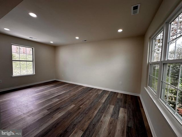 12800 ASBURY DR, Fort Washington, MD 20744