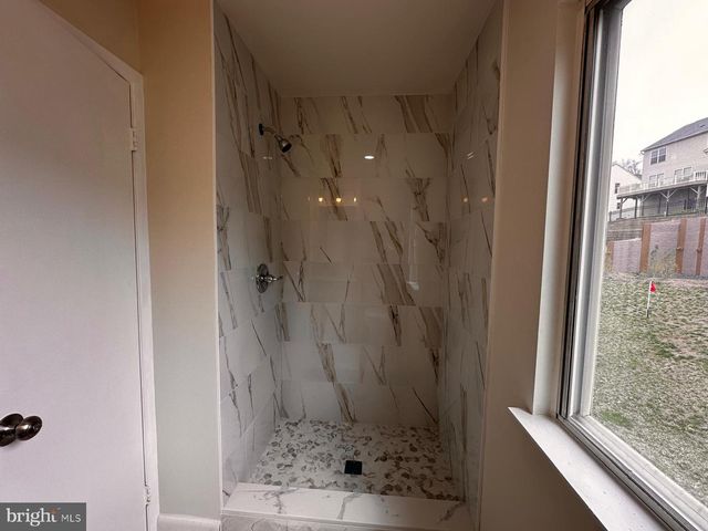 12800 ASBURY DR, Fort Washington, MD 20744