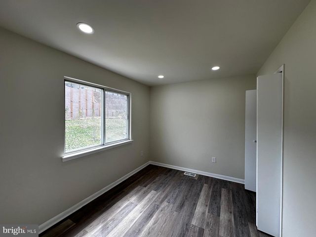 12800 ASBURY DR, Fort Washington, MD 20744