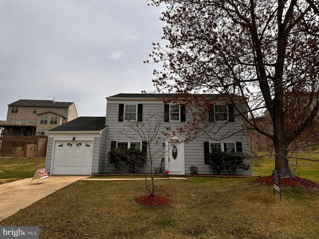 12800 ASBURY DR, Fort Washington, MD 20744