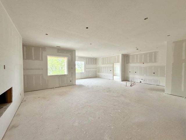 5522 N St. Paul Ct., Wichita, KS 67204