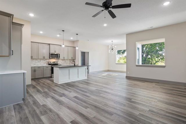 5522 N St. Paul Ct., Wichita, KS 67204