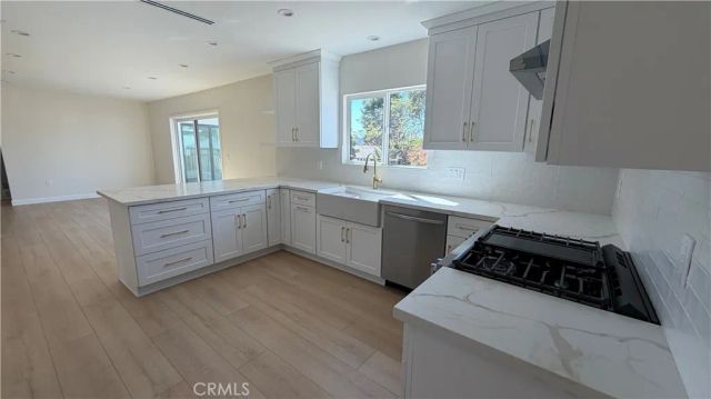 10641 Helendale, Tujunga, CA 91042