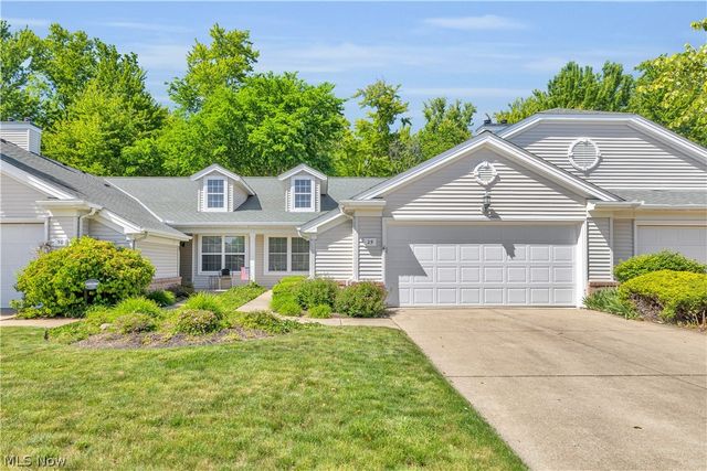 29 Community Drive, Avon Lake, OH 44012