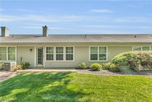 29 Community Drive, Avon Lake, OH 44012