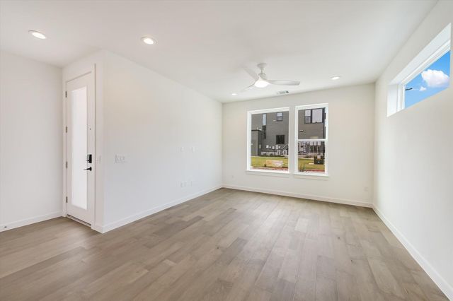 2211 E M Franklin Ave 22, Austin, TX 78723