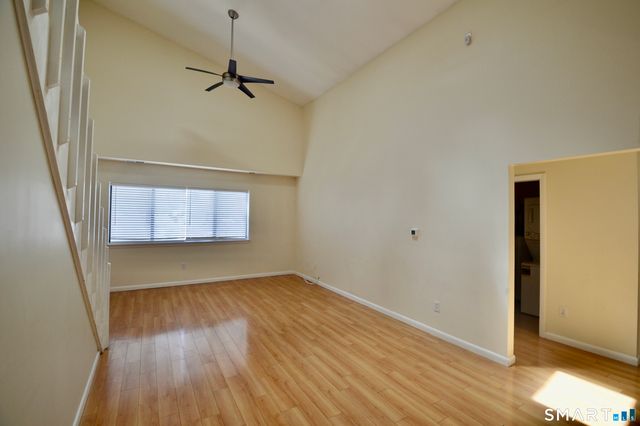 18 Amsterdam Avenue 3A, Bridgeport, CT 06606