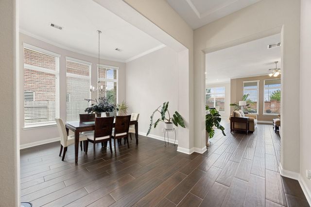 25819 Oakwood Knoll Drive, Katy, TX 77494