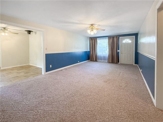 1711 W Cline Road, Clarksville, AR 72830