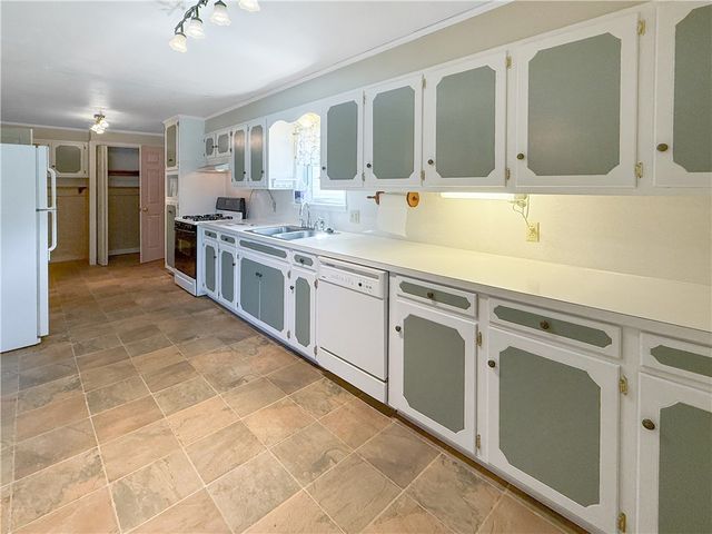 1711 W Cline Road, Clarksville, AR 72830