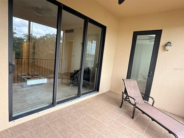 7702 LAKE VISTA COURT 303, Lakewood Ranch, FL 34202